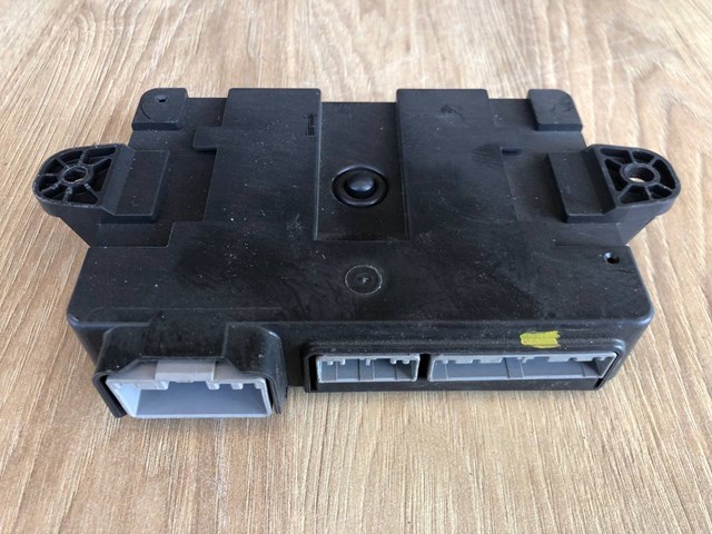 LR080744 LAND ROVER Датчик бесключевого доступа двери (приемник ключа) купить в Винница