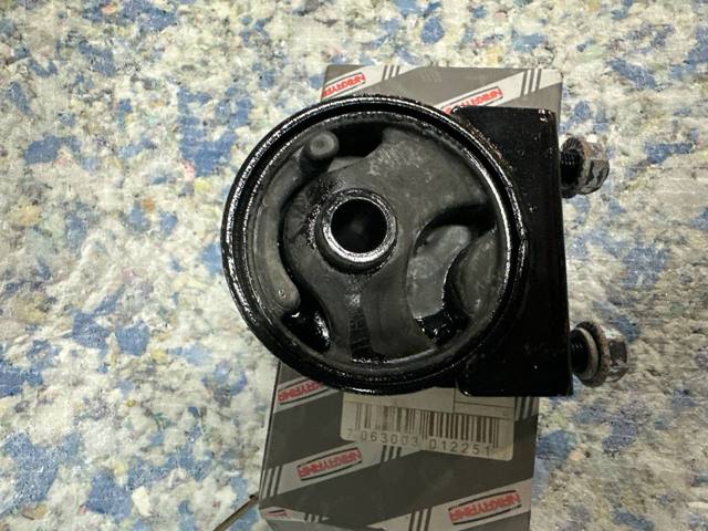 0K30F39050A HYUNDAI Подушка (опора) двигателя передняя купить в Кривой Рог