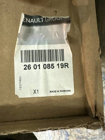 260108519R RENAULT Правая фара купить в Полтава