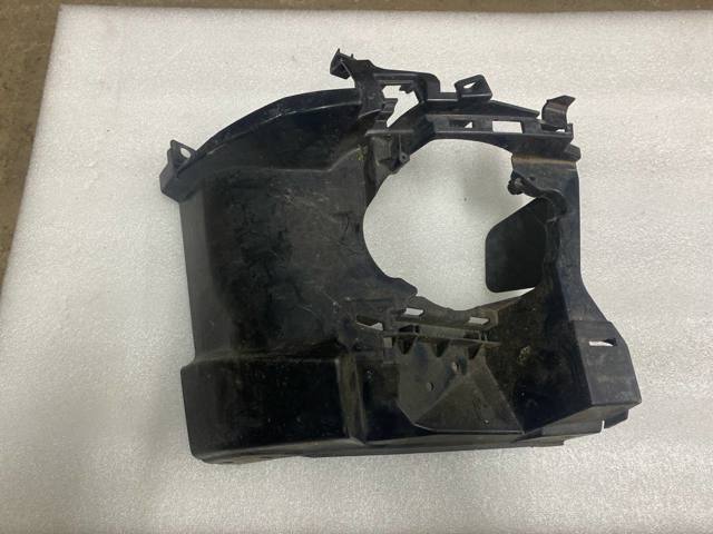 51117386362 Кронштейн крепления противотуманной фары правой купить Черкассы