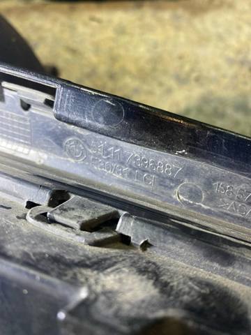 BMW 51117396887 Решетка бампера переднего левая в наличии Житомир