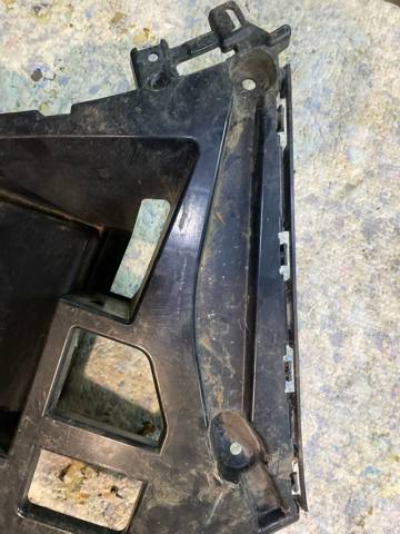 51127319829 BMW Кронштейн бампера заднего внешний левый купить в Ирпень