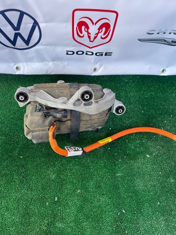 Компрессор климатической установки 104244200J Tesla Model