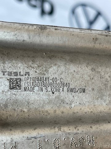 104434100C Tesla Model Рычаг передней подвески нижний левый/правый купить в Ирпень