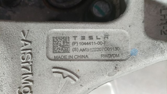 Tesla Model 104441100F Цапфа задняя левая в наличии Черновцы