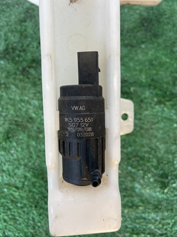 Насос омывателя Skoda Fabia 2