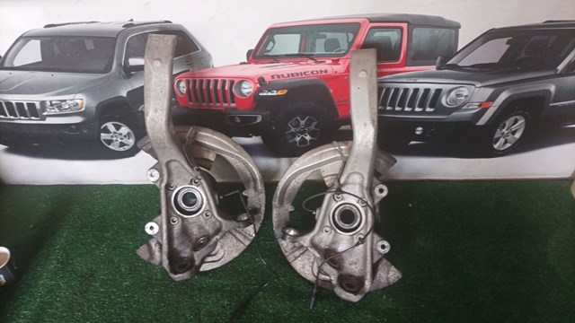 Цапфа - поворотный кулак передний, левый 31216773783 BMW