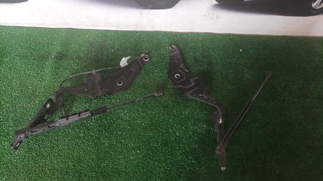 Петля капота, правая 41007198618 BMW
