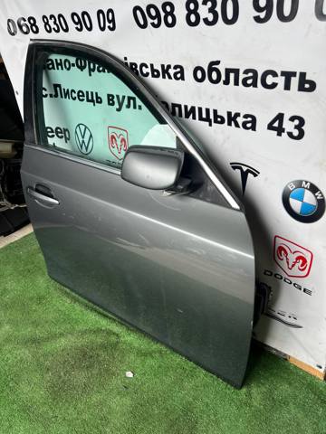 Пассажирская передняя дверь 41517202340 BMW