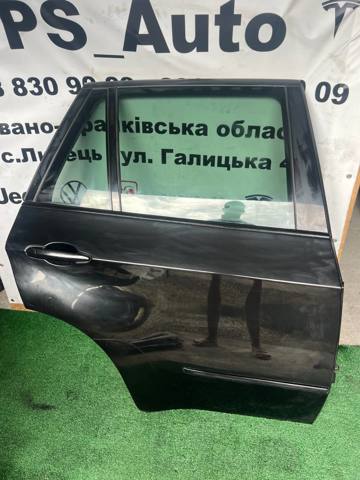 Дверь пассажирская задняя правая 41527261482 BMW