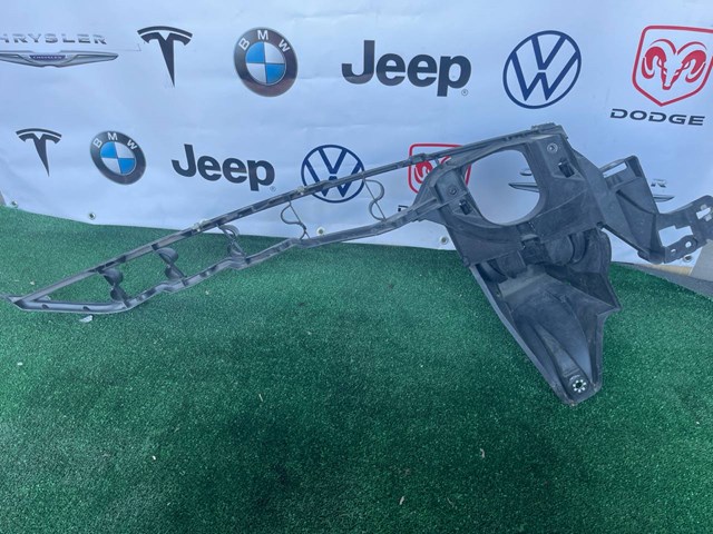 Кронштейн крепления крыла переднего левого, задний 51127157983 BMW