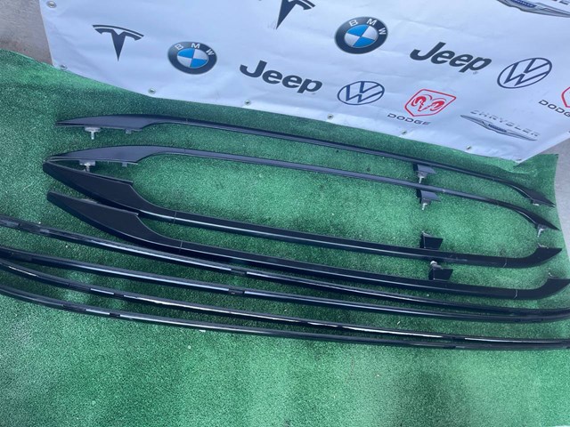 BMW 51137158530 Рейлинг крыши правый в наличии Житомир