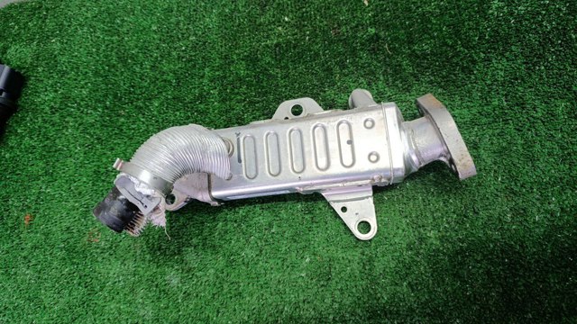 Радиатор системы EGR рециркуляции выхлопных газов 5281546AA CHRYSLER
