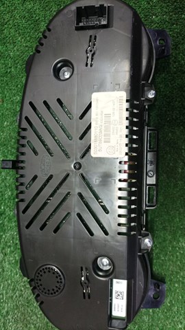 5UT89DX9AG CHRYSLER Приборная доска (щиток приборов) купить в Львов