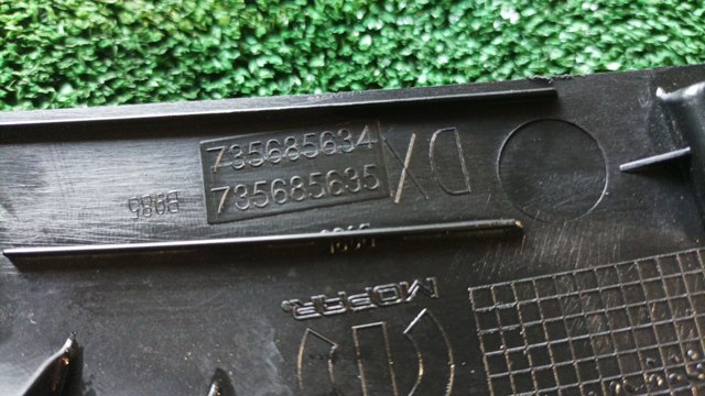 CHRYSLER 5VW18MS7AA Обшивка стойки кузова внутренняя передняя левая в наличии Кривой Рог