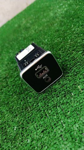 CHRYSLER 5XG28DX9AD USB-разветвитель в наличии Киев