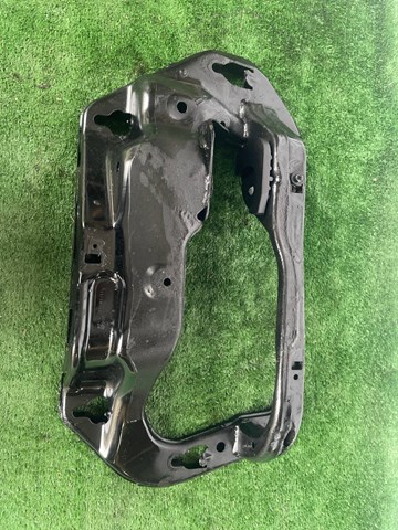Балка крепления коробки передач 6791859 BMW