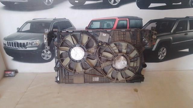 Диффузор радиатора охлаждения в сборе с крыльчаткой 68164091AA CHRYSLER