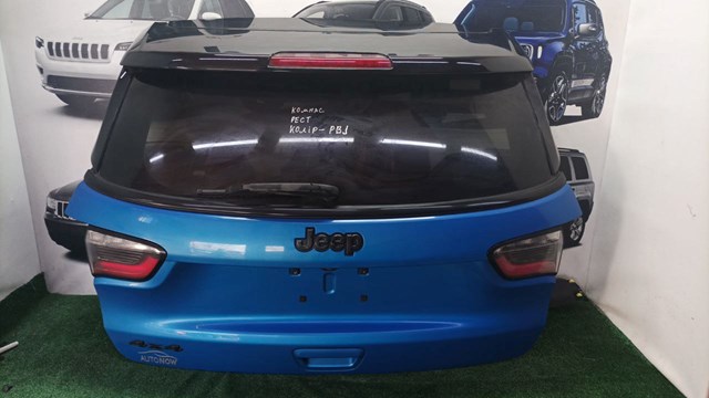 Задняя дверь 68242348AA CHRYSLER