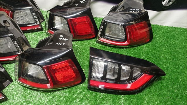 68275965AI CHRYSLER Фонарь задний левый внутренний купить в Ирпень