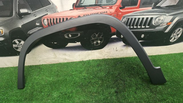 68315995AC CHRYSLER Расширитель (накладка) арки переднего крыла левый купить в Ровно