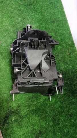 CHRYSLER 68402456AC Подставка аккумулятора в наличии Чернигов
