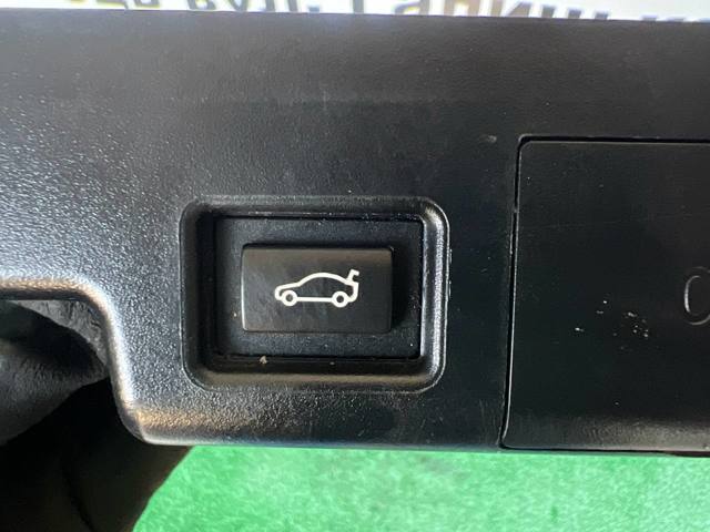 BMW 6921846 Кнопка салона привода крышки багажника (двери 3/5-й (ляды) в наличии Ирпень
