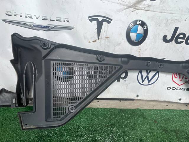 BMW 6945584 Водосток лобового стекла, жабо в наличии Каменское