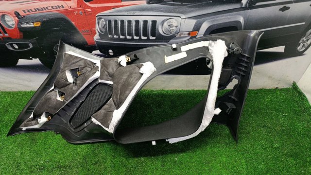 Обшивка стойки кузова внутренняя, задняя правая 6SA56DX9AB CHRYSLER