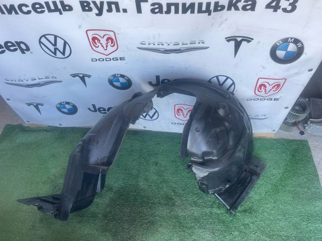 Подкрылок крыла переднего правый задний 7059378 BMW