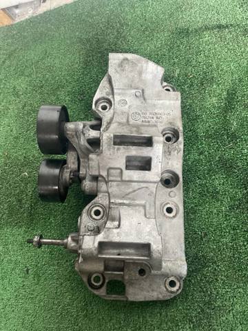 Кронштейн компрессора кондиционера 8506863 BMW