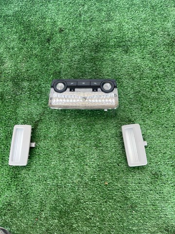 Плафон освещения кабины 9163699 BMW
