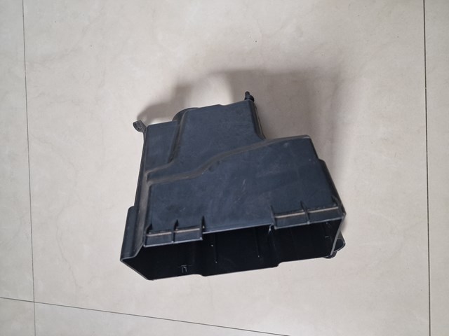 2135400024 MERCEDES Корпус блока предохранителей купить в Винница