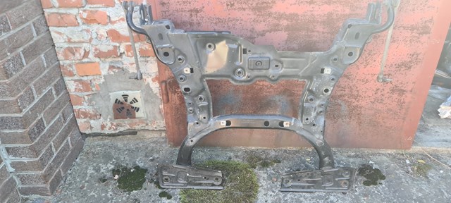 Балка передней подвески A2466200087 MERCEDES