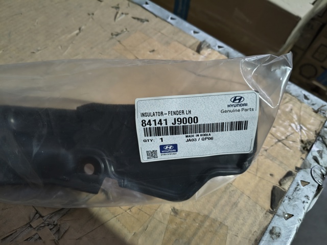 Уплотнитель арки крыла 84141J9000 HYUNDAI
