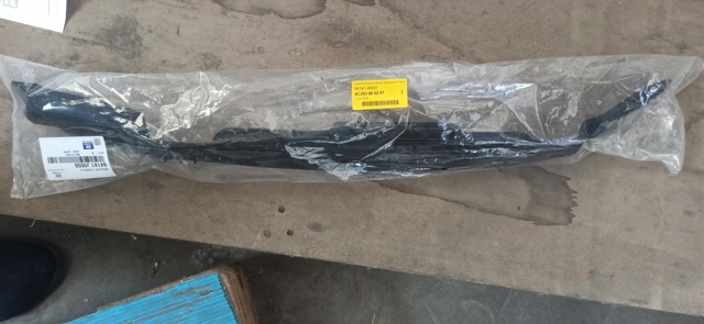 HYUNDAI 84141J9000 Уплотнитель крыла в наличии Павлоград
