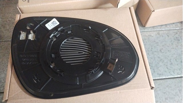 Стекло зеркала заднего вида, левого 876112R100 HYUNDAI