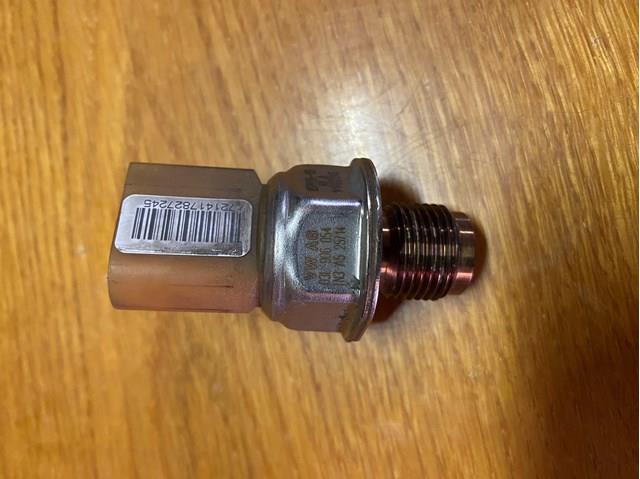 VAG 03L906054 Датчик давления топлива в наличии Тернополь