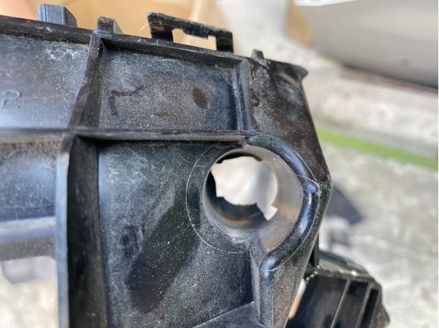 521450E080 TOYOTA Кронштейн бампера переднего правый купить в Павлоград