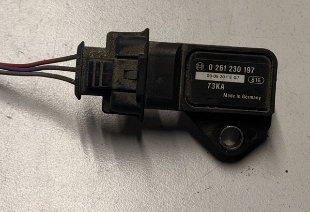 BOSCH 0261230197 Датчик давления во впускном коллекторе, MAP в наличии Запорожье
