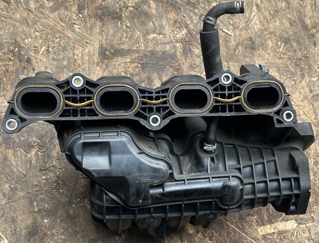 SUZUKI 1311086G00 Впускной коллектор в наличии Чернигов