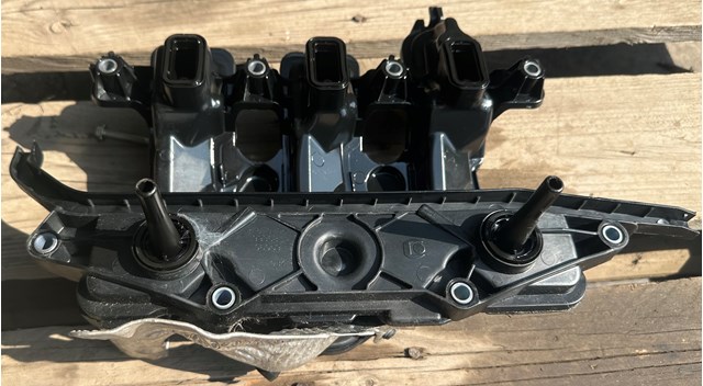 NISSAN 1326400Q1C Впускной коллектор в наличии Винница