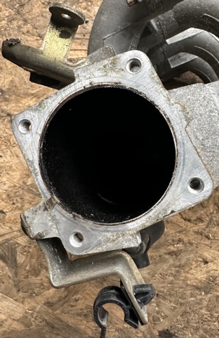 NISSAN 14010AE001 Коллектор впускной верхний в наличии Кривой Рог