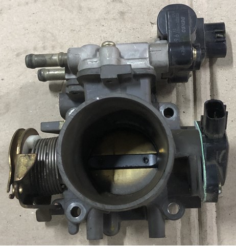 Дроссельная заслонка компрессора  16400PWEG01 HONDA