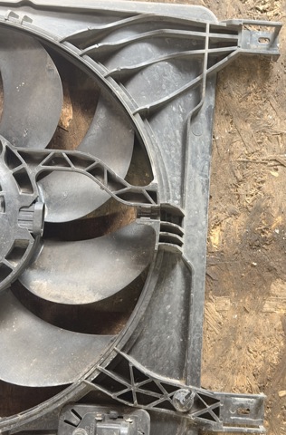NISSAN 21481JD21B Диффузор радиатора охлаждения, в сборе с мотором и крыльчаткой в наличии Хмельницкий
