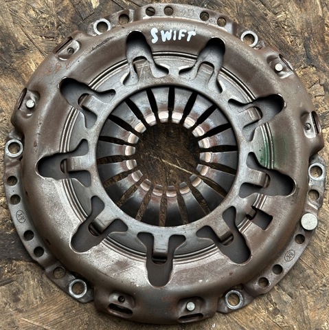 Корзина сцепления 2210086G40 SUZUKI