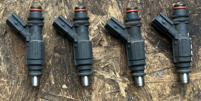 Топливные форсунки 232500D020 TOYOTA