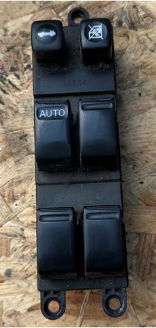 Кнопки переднего левого стекло подъемника 25401AV640 NISSAN