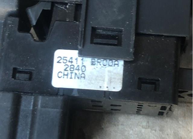 NISSAN 25411BR00A Кнопка включения мотора стеклоподъемника задняя в наличии Киев