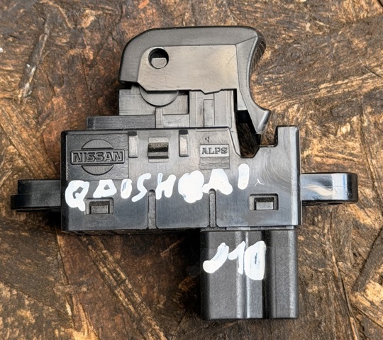 25411BR00A NISSAN Кнопка подъемника заднего стекла купить в Николаев